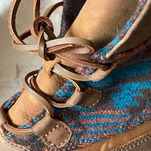 Born blanket leather boots